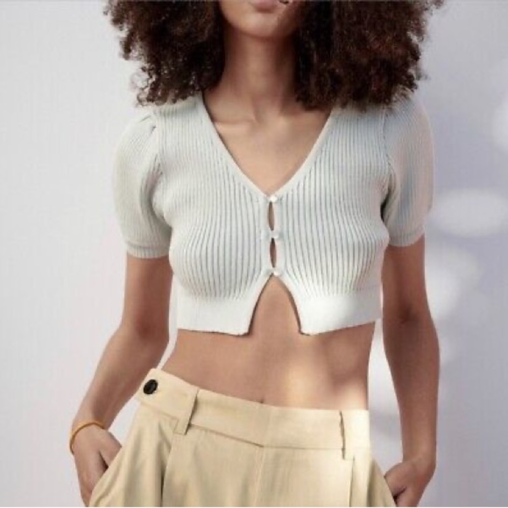 Zara Light green Knit cropped Cardigan size M